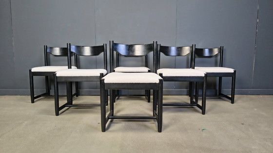 Image 1 of Vintage zwarte houten eetkamerstoelen, jaren 70