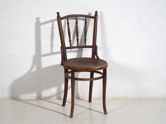 Antique Thonet bentwood chairs (c.1920). Set of 4 pieces #14 – Dining chairs (photo 36 of 40)