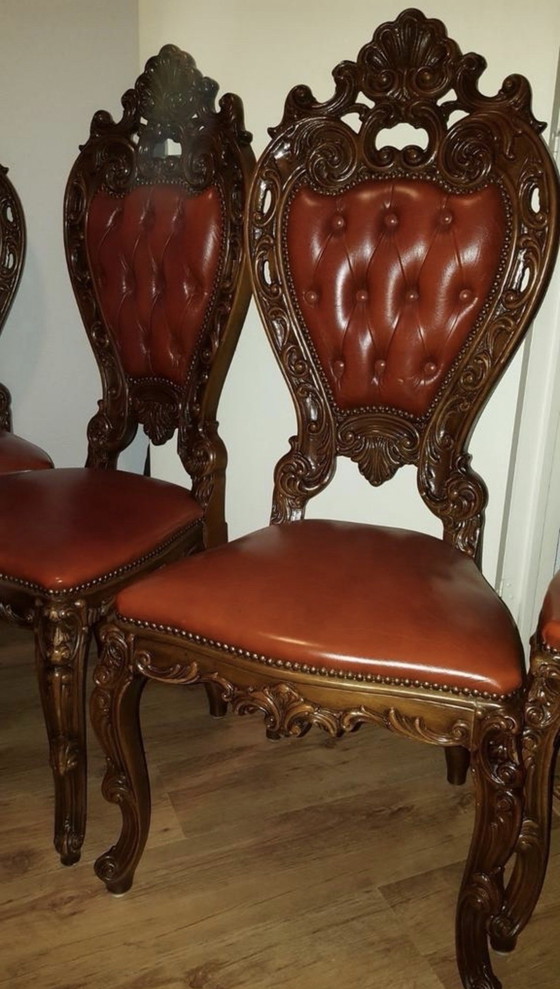 Image 1 of Sala da pranzo barocca con 4 sedie in pelle