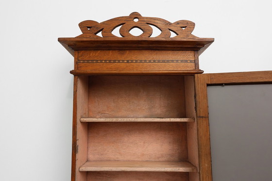 Image 1 of Art Deco Rasier- oder Medizinwandschrank aus Holz mit Spiegel, Belgien 1930er Jahre