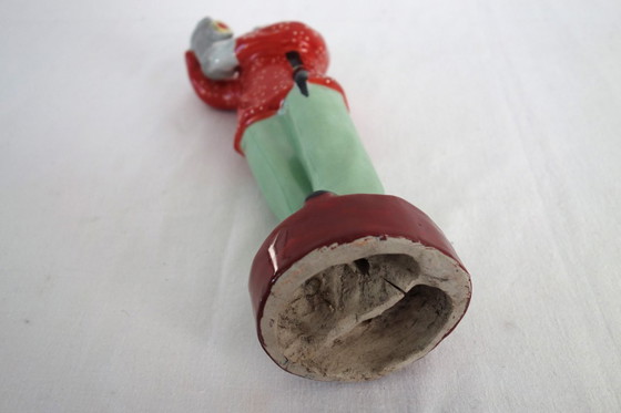 Image 1 of Estatua femenina de porcelana china con forma de galleta - Revolución Cultural n.° 9