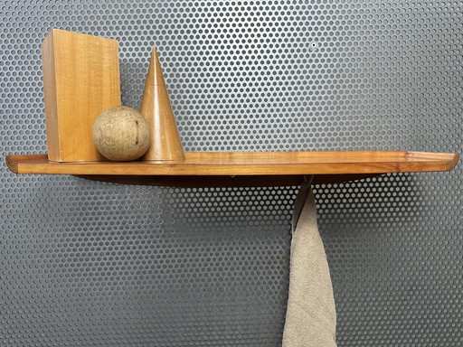 Vintage wandplank met kapstok