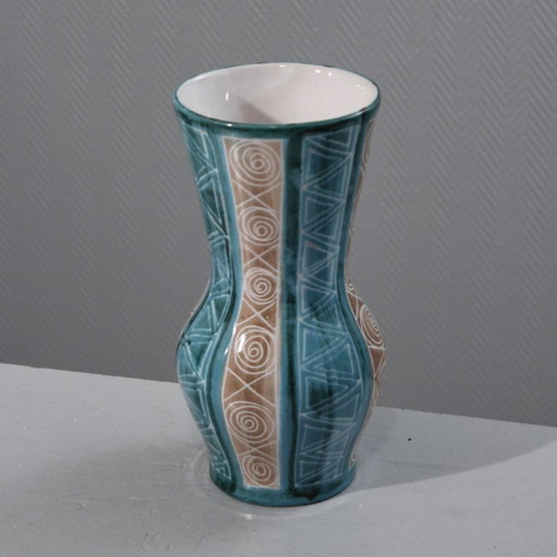 Robert Picault à Vallauris Large vase with incised decoration France 1950s