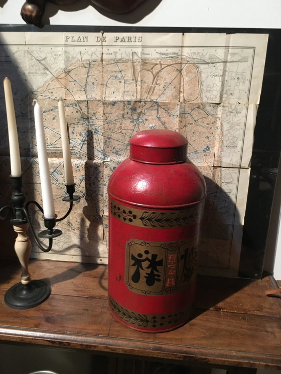 Asian red metal pot with lid – Storage cabinet (photo 7 of 9)