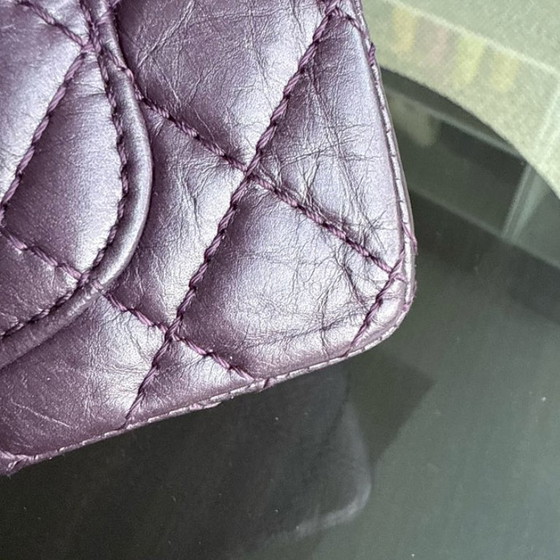 Image 1 of Chanel 2.55 Reissue Mini - 20 cm in pelle di vitello trapuntata viola con finiture argentate Serie 16