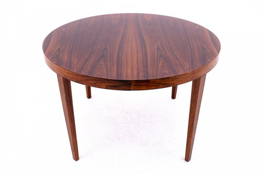 Runder Tisch, dänisches Design, um 1960.