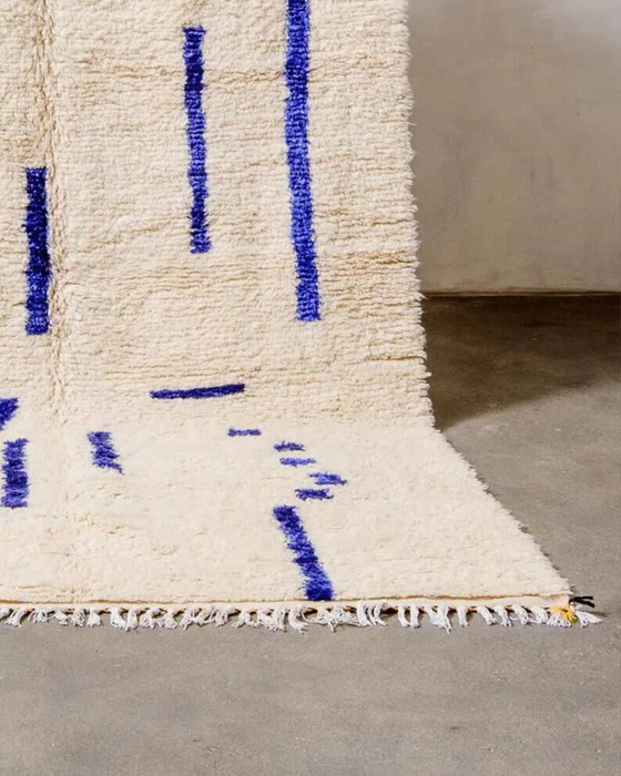 Alfombra marroquí decorada a mano 250cm x 150cm – Wool (photo 2 of 7)