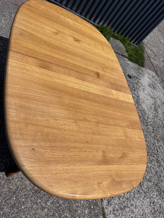 Image 1 of Vintage oak dining table extendable solid