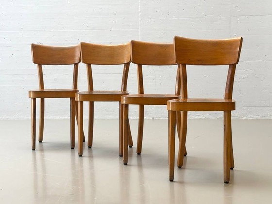 Image 1 of Set van 6 gebogen houten stoelen, gemaakt van massief hout, Thonet ZPM Radomsko, Polen, jaren 1950.