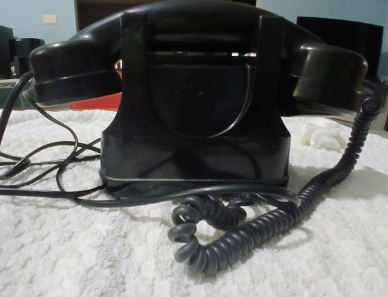 Image 1 of Téléphone à cadran rotatif vintage en bakélite noire RTT 56 par ATEA Anvers - Entièrement fonctionnel et en parfait état