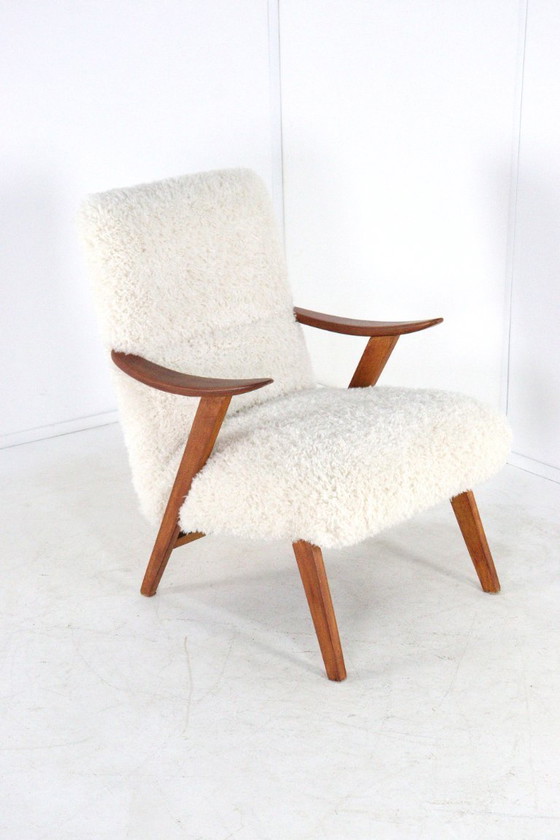 Image 1 of Poltrona vintage imbottita color crema modello 'Almere' | 2 pezzi disponibili