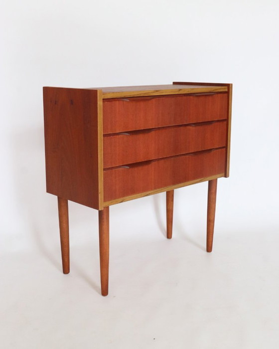 Image 1 of Vintage kleine Deense ladekast teak