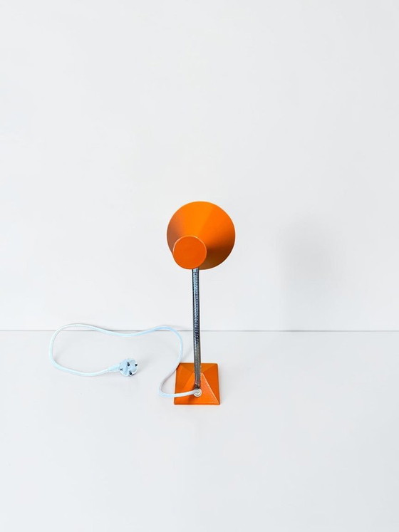 Image 1 of Oranje tafellamp uit de jaren 70 in ruimtetijdstijl | Vintage bureaulamp uit het midden van de 20e eeuw | Retro designlamp