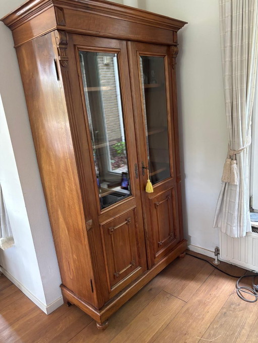 Prachtige Vintage servieskast met strakke details