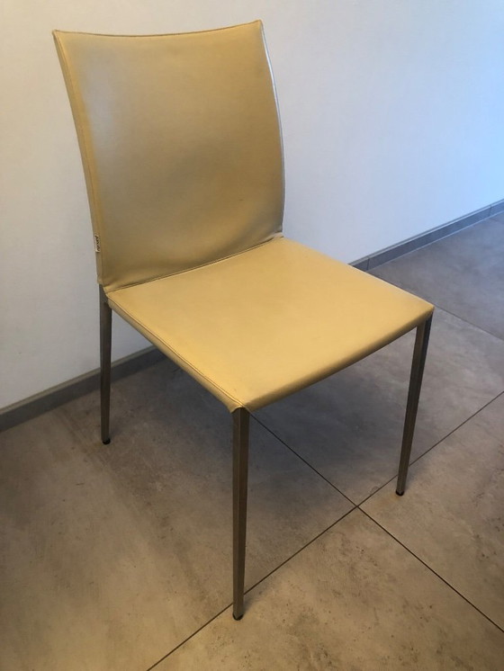 Image 1 of Esstisch aus Kirschholz mit 6 passenden Esszimmerstühlen