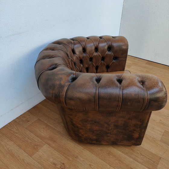 Image 1 of Vintage leren Chesterfield stijl fauteuil
