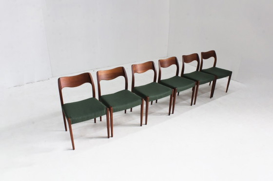 Image 1 of 6 chaises de salle à manger vintage Niels Moller modèle 71
