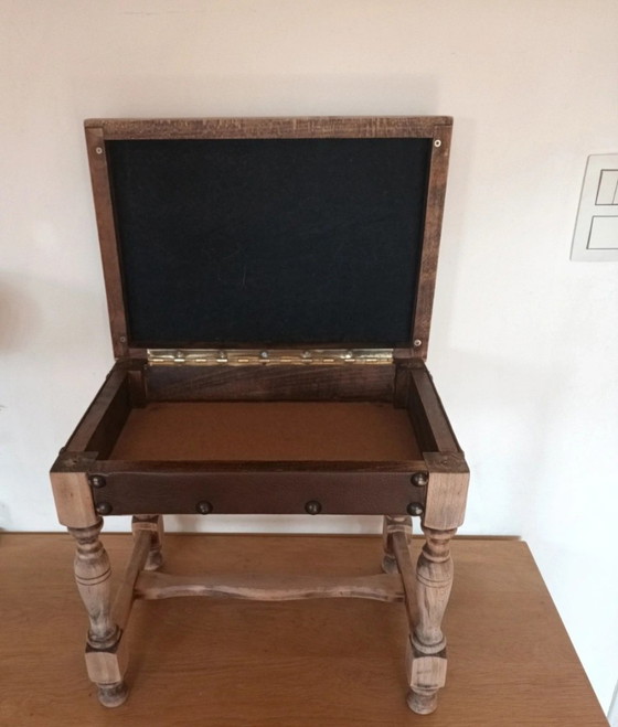 Image 1 of Tabouret de rangement latéral