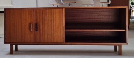 buffet du milieu du siècle