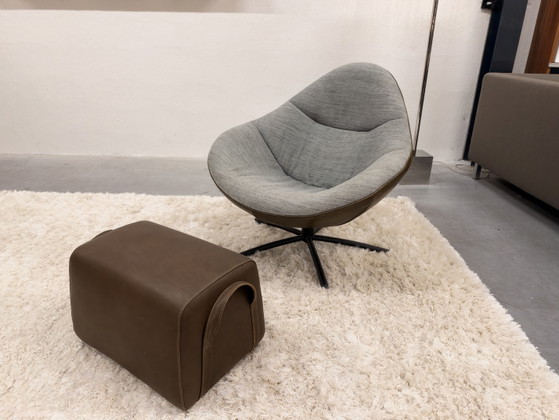 Label van den Berg Hidde Armchair With pouf, Leather, Green (photo 7 of 11)