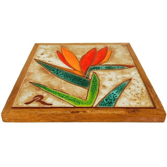 Image 1 of Sottobicchiere vintage in piastrelle Vallauris, decorazione murale Strelitzia di Raymonde Leduc, anni '60.