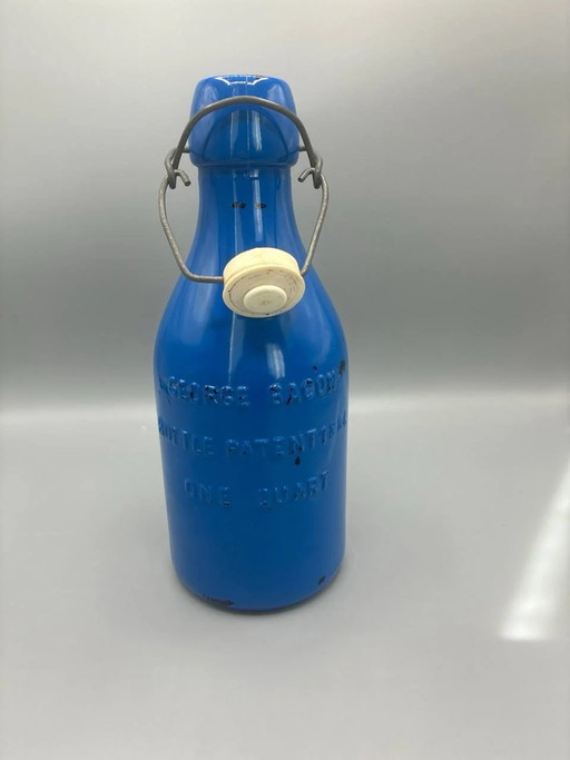Vintage Blue Swing Top Milk Whiskey Bottle, Retro Decor – glazen karaffen, Glass (photo 2 of 7)