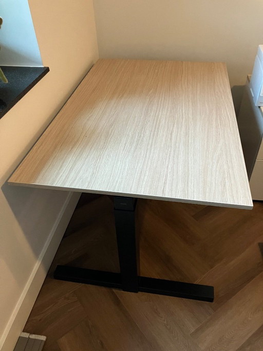 Scrivania Gispen regolabile in altezza