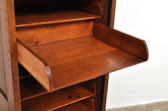 Image 1 of Armario antiguo de roble con puertas enrollables, década de 1900