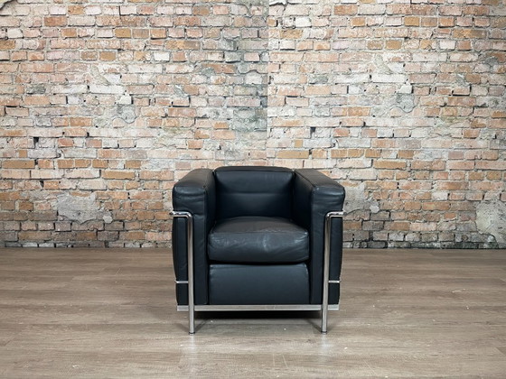 Image 1 of Cassina LC2
