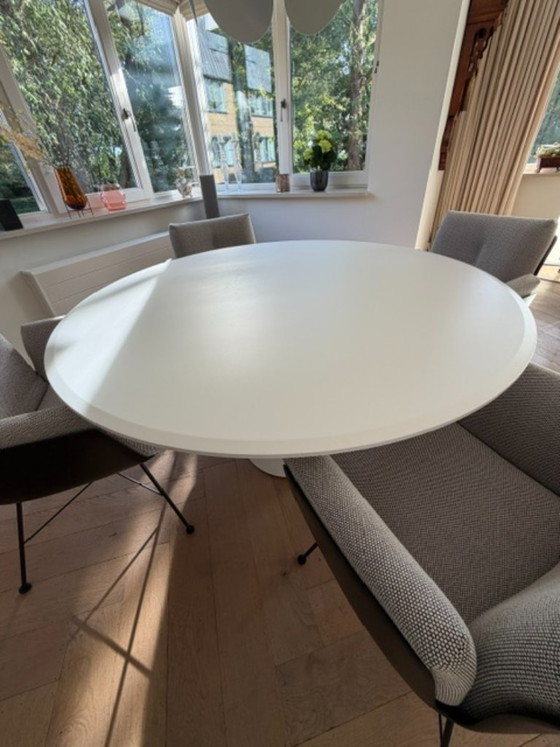 Design COR Conic Dining Table with Alvo Chairs – Dining set, Metal, Plastic (photo 15 of 22)
