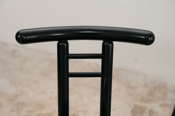 Image 1 of Set van 4 postmoderne stoelen in Memphis-stijl, Italiaans design uit de jaren 80.