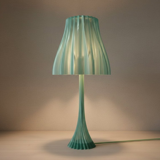 Image 1 of Lámpara de mesa plisada lila – Lámpara de diseño moderno – Iluminación ambiental suave – Decoración del hogar