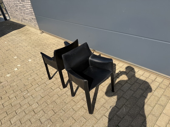 Image 1 of 2x Cassina Cab 413 Mario Bellini met armleuningn in zwart Tuig leder