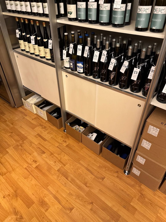 Image 1 of Nelson CSS Vitra Herman Miller