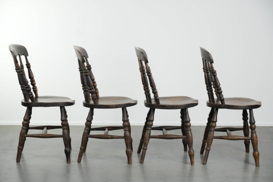4x Antique English wooden Windsor pub/bistro chairs from the 19th century with a beautiful patina (photo 3 of 14)