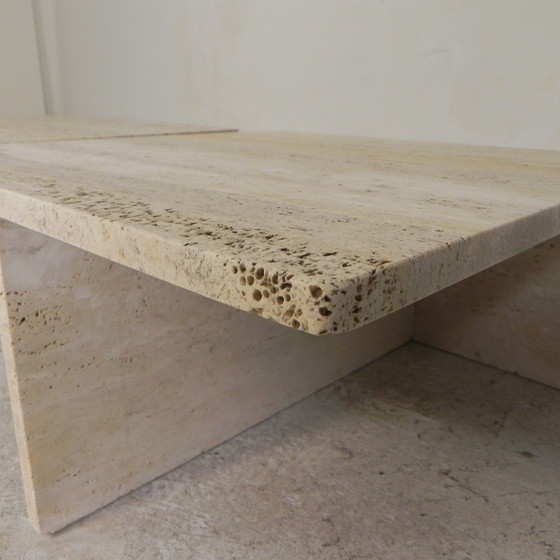 Image 1 of Ensemble de 2 tables basses en travertin, Up and Up, années 1970