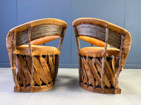 Set di 2 sedie da pranzo messicane in stile Art Populaire vintage, anni '70. – Leather, Wood (photo 8 of 11)