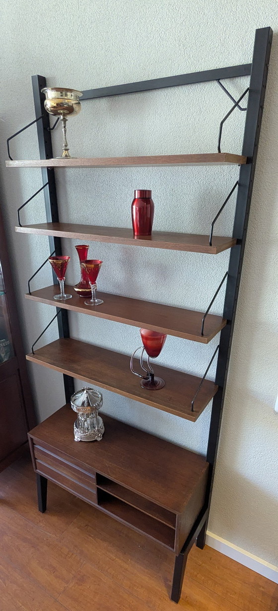 Image 1 of Perchero mural Poul Cadovius