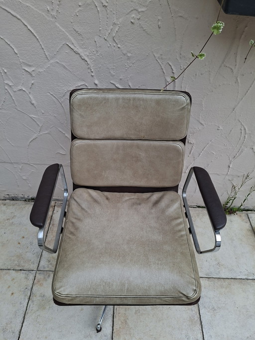 Vintage chrome office chair