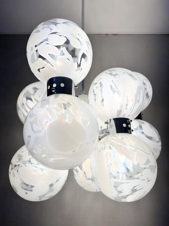 Image 1 of Lampadario vintage di grandi dimensioni Mazegga