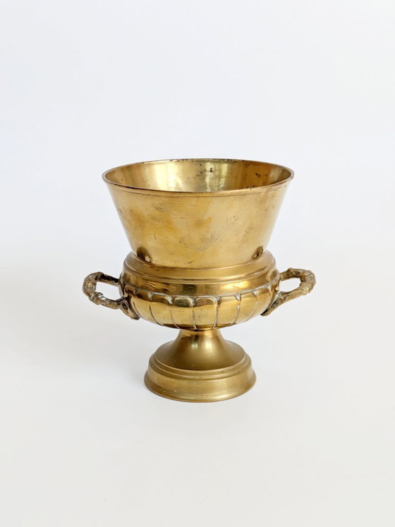 Image 1 of Cache-pot sur pied en laiton vintage, orné, style classique des années 1960