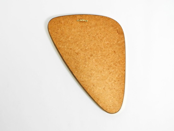 Image 1 of Beautiful heavy mid-century brass kidney-shaped wall mirror from Münchner Zierspiegel