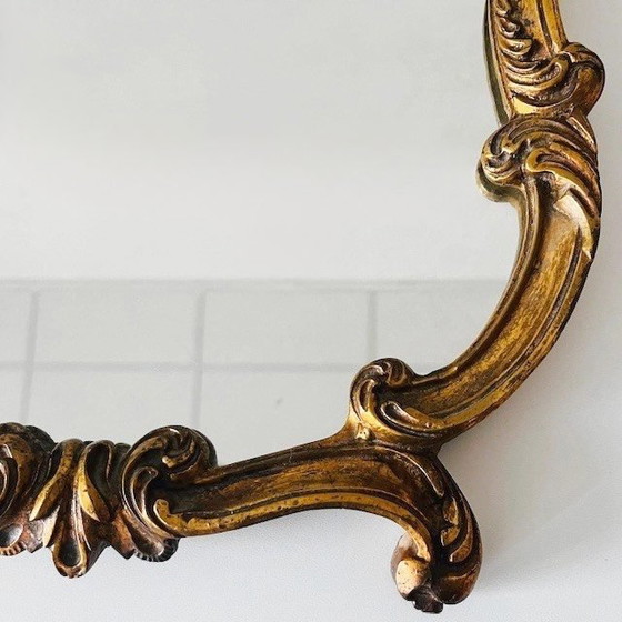 Image 1 of Specchio vintage barocco con stemma dorato XL di metà secolo e foglia d'oro, anni '50