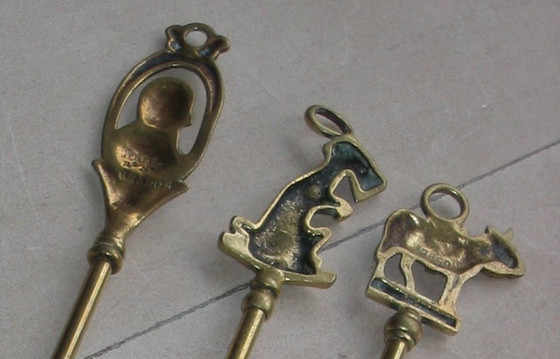 Image 1 of Juego de tres tenedores antiguos para tostar