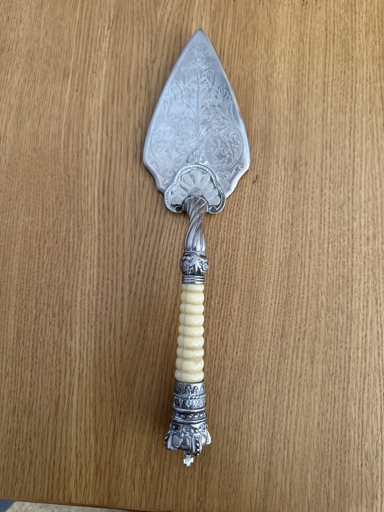 Image 1 of Pelle à gâteau