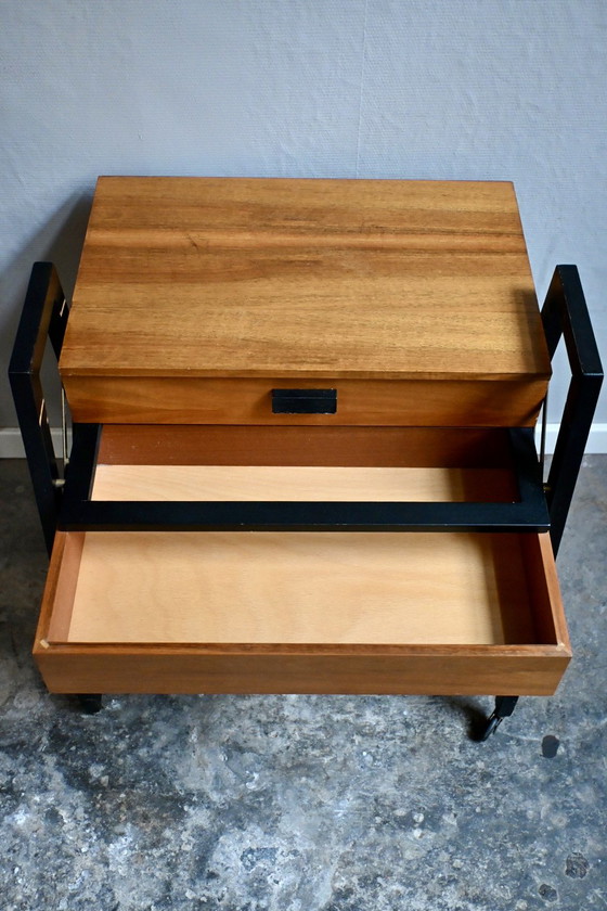 Image 1 of Vintage Naaikistje ok als Bijzettafel te gebruiken