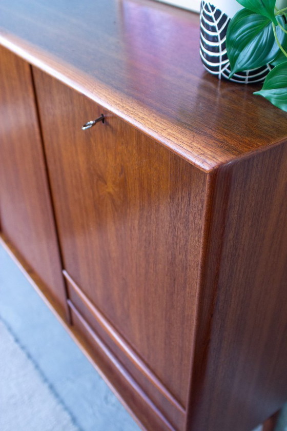 Image 1 of Vintage teakhouten dressoir Svend Aage Madsen Deense jaren 60