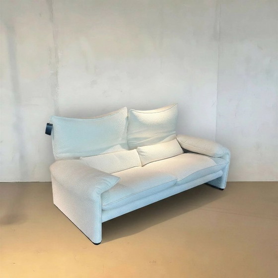 Image 1 of Cassina Maralunga