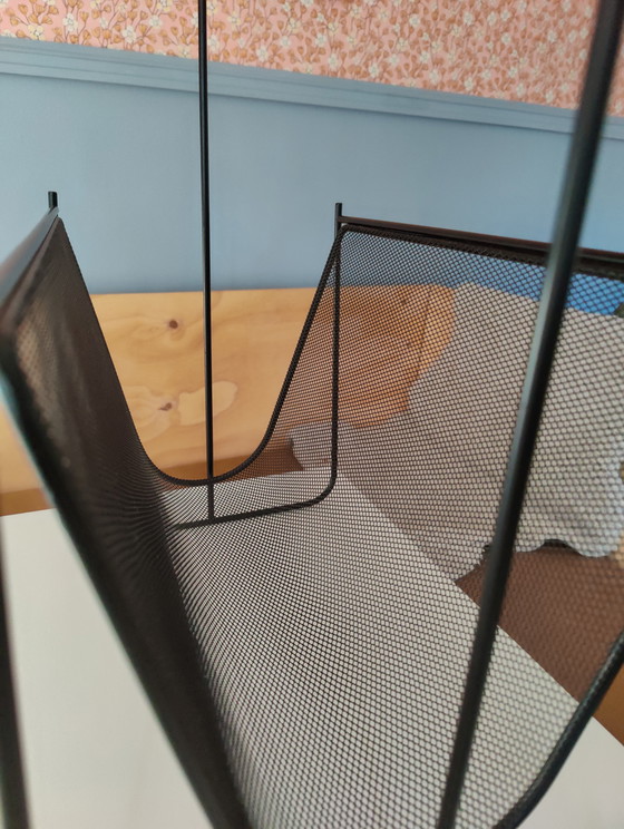 Image 1 of Schwarzes Metall-Rednerpult, wahrscheinlich tomado