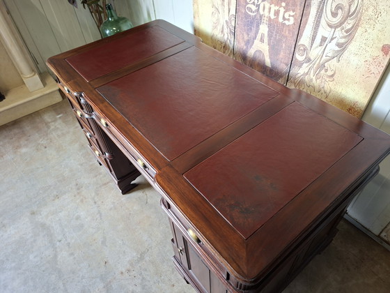 Image 1 of Klassiek 2-Zijdig Schrijf Bureau, Partnerdesk, Schrijftafel Met Lederen Inleg Lichte Gebruikssporen Afm.150x75cm en 79cm Hoog